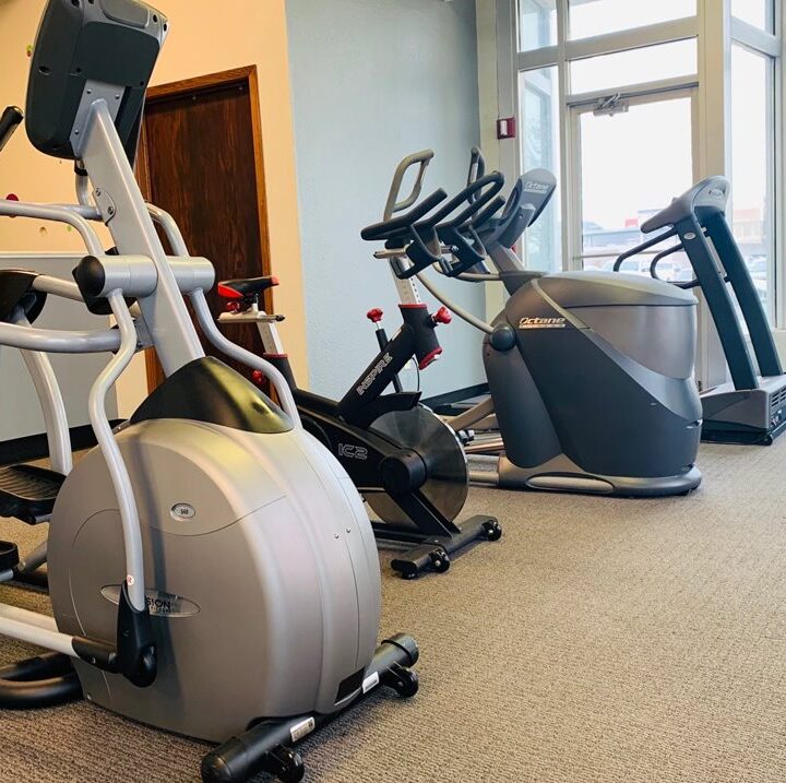 Fitness Center Fitness - Apartments in Quad Cities